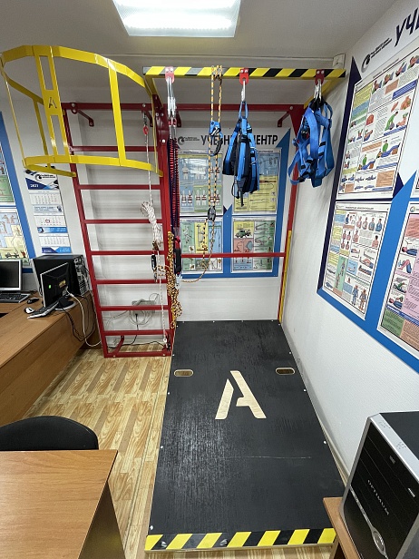 г. Пермь. Центр Горно-Нефтяного Обучения  в учебном классе установлены модули полигона "АЛЬПИНИСТ" г. Пермь. Центр Горно-Нефтяного Обучения  в учебном классе установлены модули полигона "АЛЬПИНИСТ"